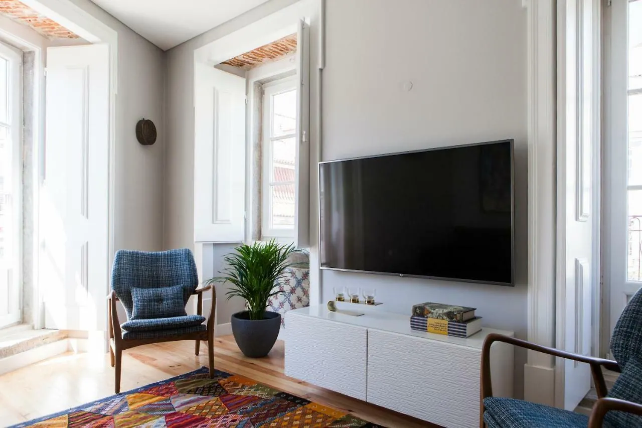 Alfama Sophisticate Flat With Balconies 2Bedrs 2Baths & Ac In 19Th Century Building Historic Center Lägenhet Lisboa