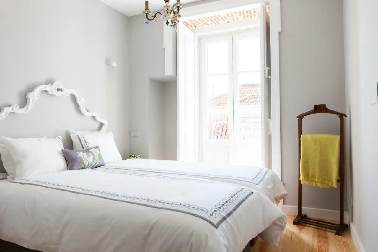 Alfama Sophisticate Flat With Balconies 2Bedrs 2Baths & Ac In 19Th Century Building Historic Center Lägenhet Lisboa Portugal