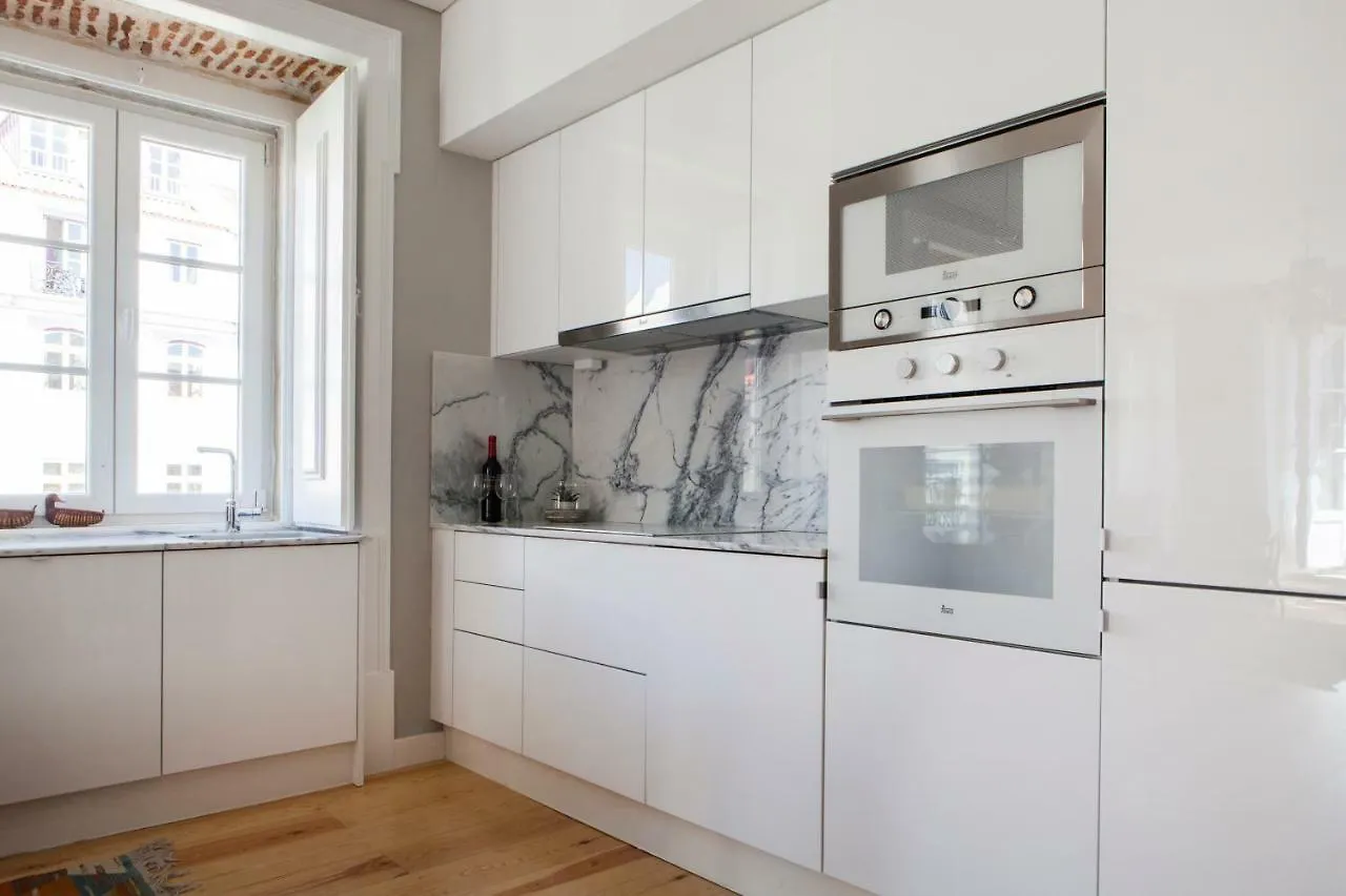 Alfama Sophisticate Flat With Balconies 2Bedrs 2Baths & Ac In 19Th Century Building Historic Center Apartment Lisbon 0*,