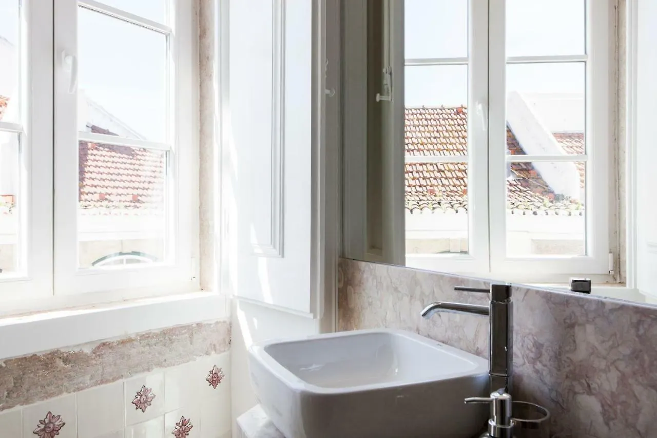 Alfama Sophisticate Flat With Balconies 2Bedrs 2Baths & Ac In 19Th Century Building Historic Center Apartment Lisbon